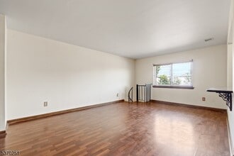 110 Newark Ave in Belleville, NJ - Building Photo - Building Photo
