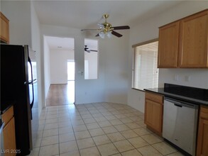 1814 Cypress Bay Ave in Henderson, NV - Building Photo - Building Photo
