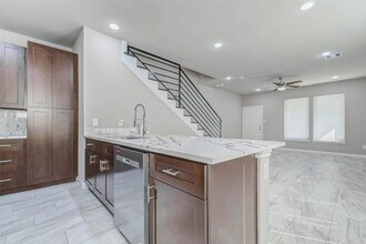 7968 Henson St in Houston, TX - Building Photo - Building Photo
