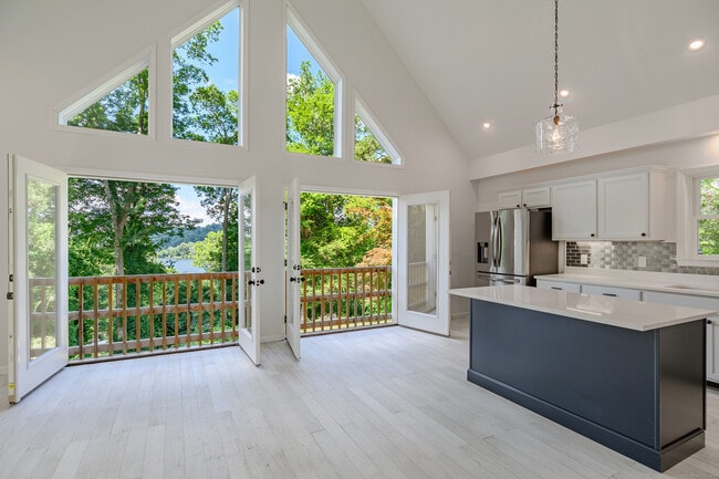property at 7 Lamont Rd