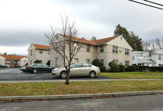 Hamilton Garden Apartments in Poughkeepsie, NY - Building Photo - Building Photo