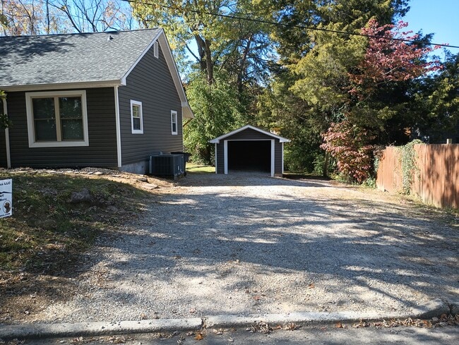 806 N Franklin Ave in Cookeville, TN - Building Photo - Building Photo