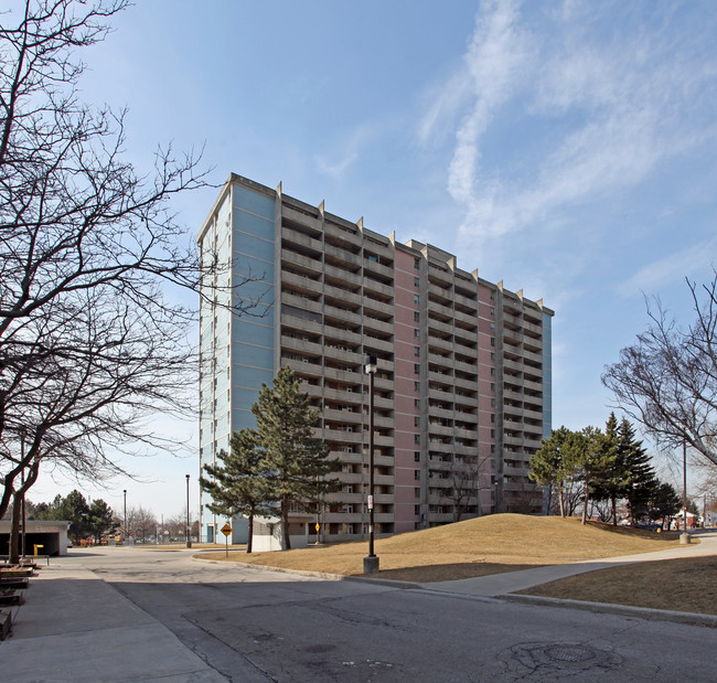 Danforth Midland Apartments in Toronto, ON - Building Photo - Building Photo