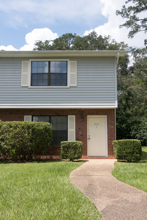 2408 Fred Smith Rd in Tallahassee, FL - Building Photo