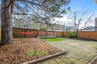 4439a 44th Ave SW in Seattle, WA - Building Photo - Building Photo