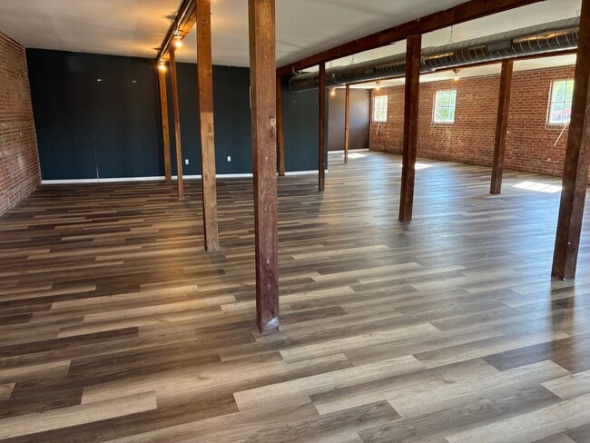 5054 IN-56 in Jasper, IN - Building Photo - Building Photo