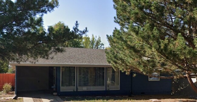 property at 1295 S Hudson St
