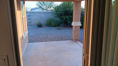 2084 E Velvet Pl in Casa Grande, AZ - Building Photo - Building Photo