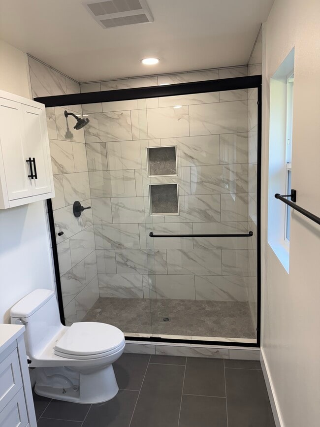 2525 Sirius St, Unit #B in Thousand Oaks, CA - Building Photo - Building Photo