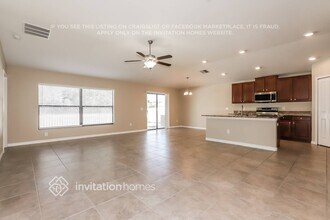 3173 Moulden Hollow Dr in Zephyrhills, FL - Building Photo - Building Photo