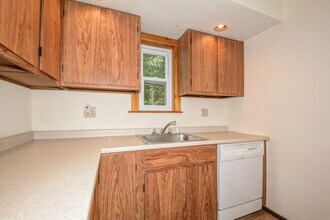 84 South St in Waltham, MA - Building Photo - Building Photo