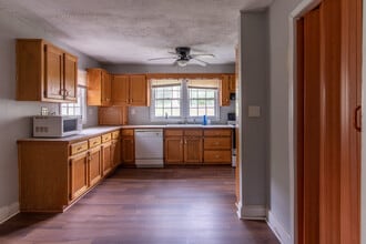 6740 Marsh Ave in Lithia Springs, GA - Building Photo - Building Photo