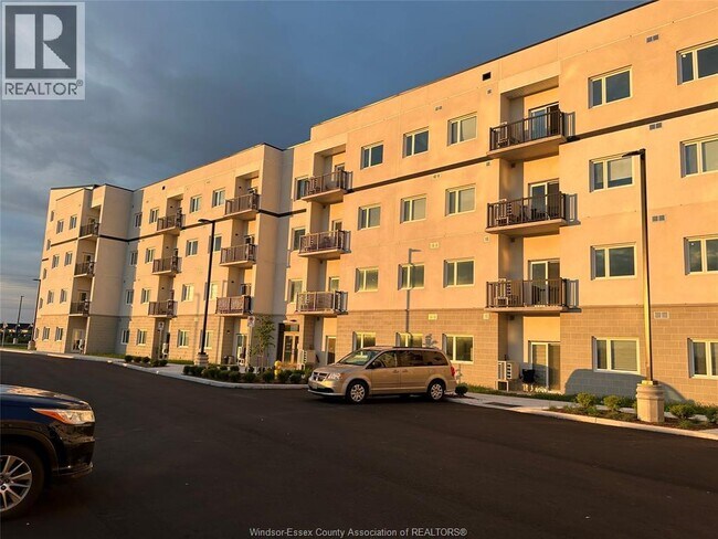 1900 6TH Conc in Lasalle, ON - Building Photo - Building Photo