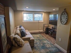 1235 Simms Pl NE, Unit 10 in Washington, DC - Foto de edificio - Building Photo