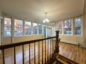 75 Overlook Pl, Unit 1 in Newburgh, NY - Foto de edificio - Building Photo