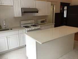 746 Broughton St, Unit 1C and 1A in Pittsburgh, PA - Building Photo