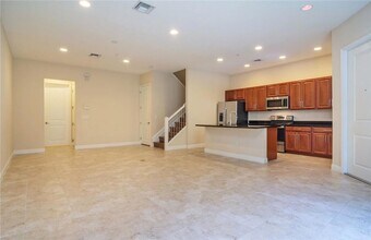 12414 NW 17th Ct in Pembroke Pines, FL - Building Photo - Building Photo