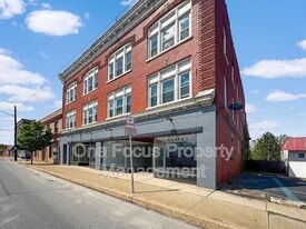 256 Allegheny St in Jersey Shore, PA - Building Photo