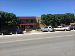 La Fonda Apartments in Enid, OK - Building Photo - Building Photo