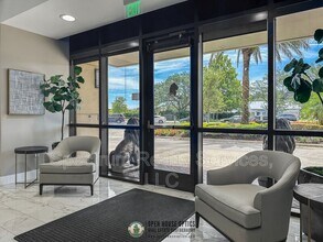 1478 Riverplace Blvd in Jacksonville, FL - Foto de edificio - Building Photo