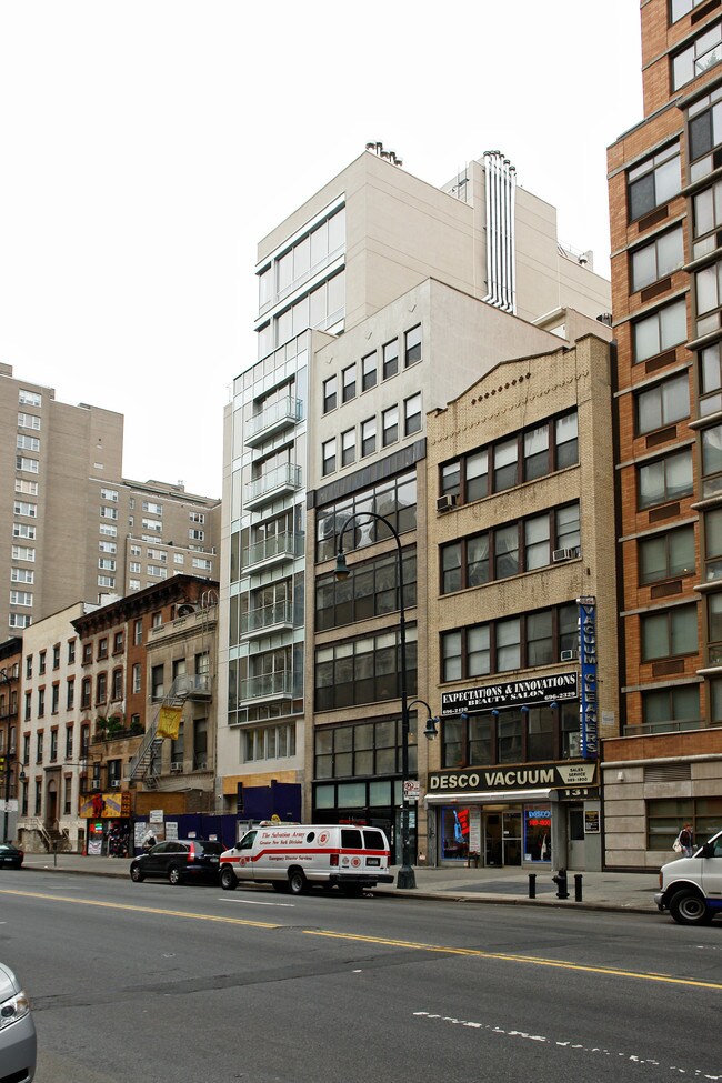 135 W 14th St