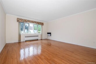146 Mansion Ave in Yonkers, NY - Building Photo - Building Photo