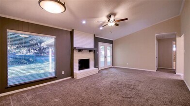 1609 Castlewood Ct in Taylor, TX - Building Photo - Building Photo