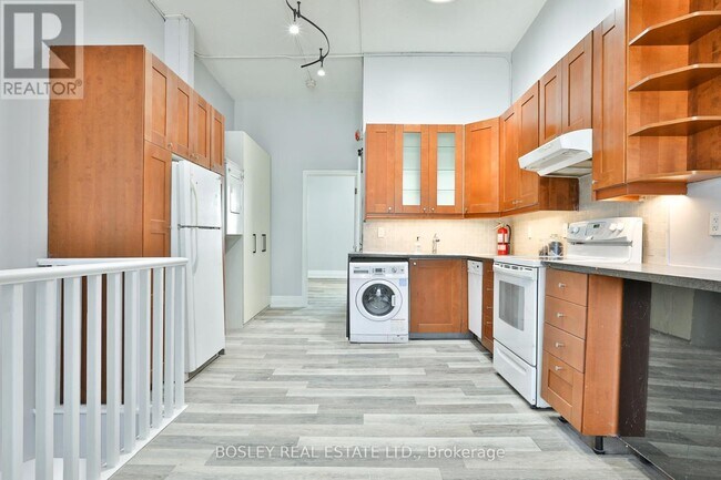 179 Queen St E in Toronto, ON - Building Photo - Building Photo