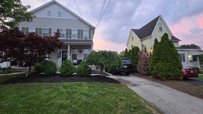 property at 1107 Pennsylvania Ave