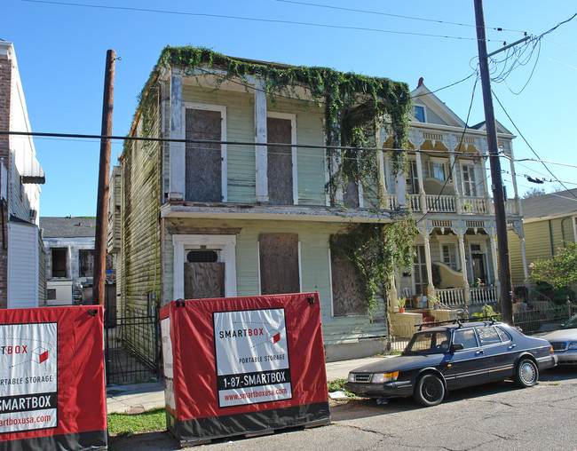 833 Jackson Ave in New Orleans, LA - Foto de edificio - Building Photo