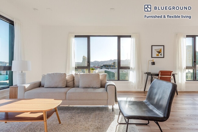 1288 Howard St in San Francisco, CA - Foto de edificio - Building Photo