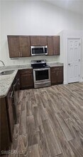 5004 24th St SW in Lehigh Acres, FL - Building Photo - Building Photo