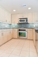 5143 White Oak Ave in Los Angeles, CA - Building Photo - Building Photo