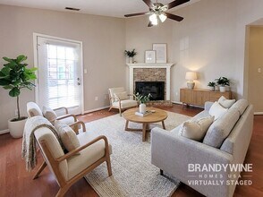 460 Polk Manor Dr in Greenwood, IN - Building Photo - Building Photo