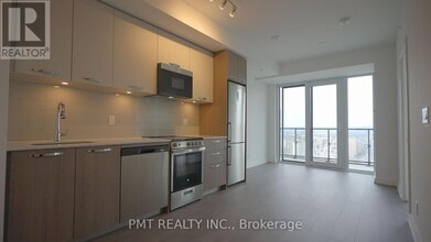 75 James St S in Hamilton, ON - Building Photo - Building Photo