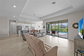 11698 Canopy Loop in Ft. Myers, FL - Building Photo - Building Photo