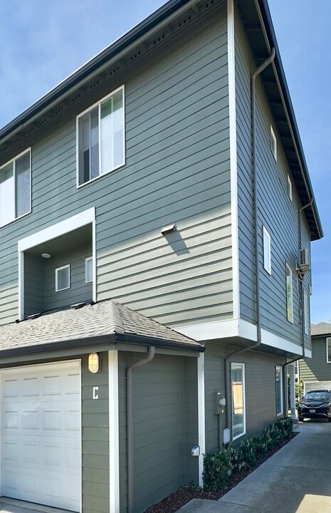 3317 Wetmore Ave in Everett, WA - Building Photo