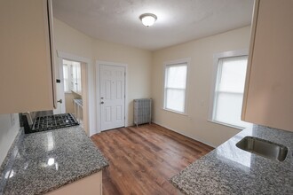 42 Hiawatha Rd in Boston, MA - Building Photo - Building Photo