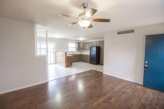 36 E Clearview Dr in Columbia, MO - Building Photo - Building Photo