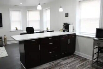 3000 W Belmont Ave in Chicago, IL - Building Photo - Building Photo