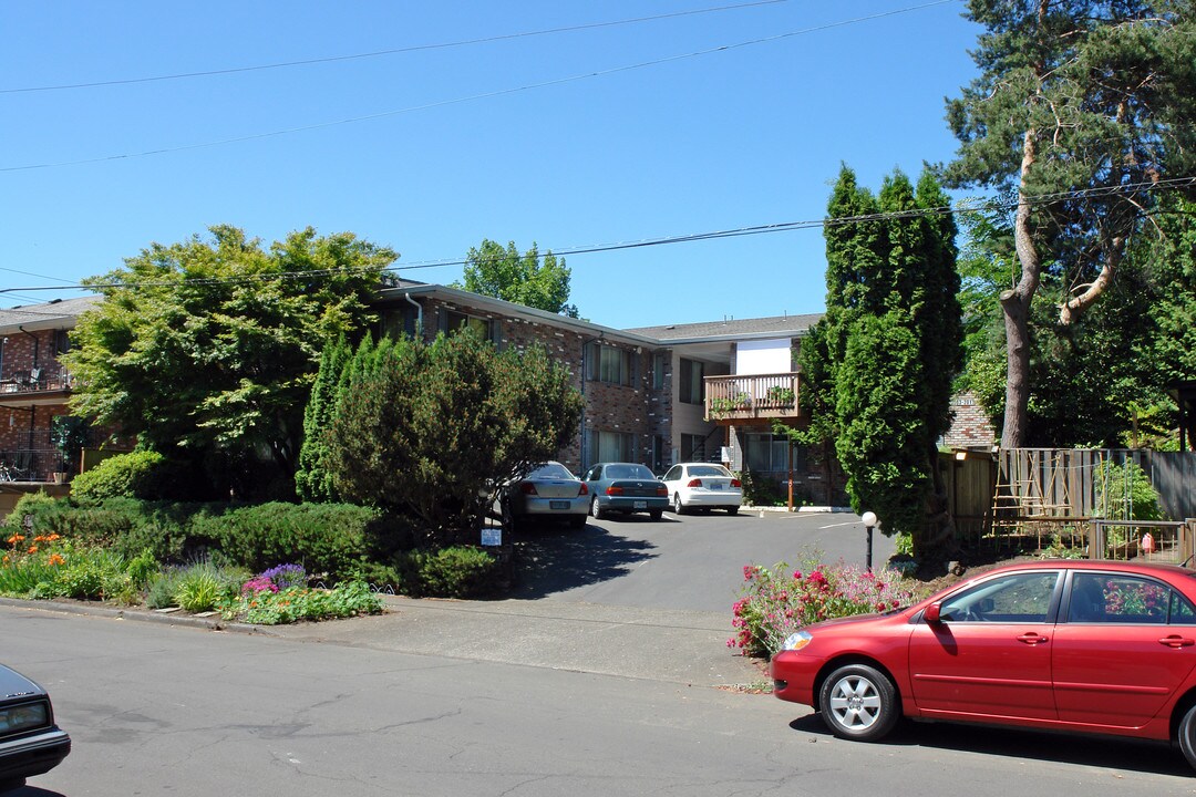 2003-2011 NE 19th Ave in Portland, OR - Foto de edificio