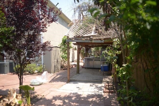 property at 1954 Jara Court