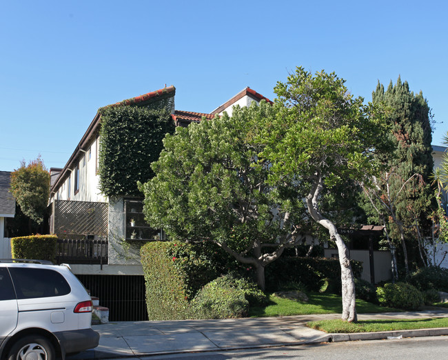 1440 Princeton St in Santa Monica, CA - Foto de edificio - Building Photo