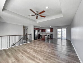 208 Ramblewood Dr in Raymore, MO - Building Photo - Building Photo