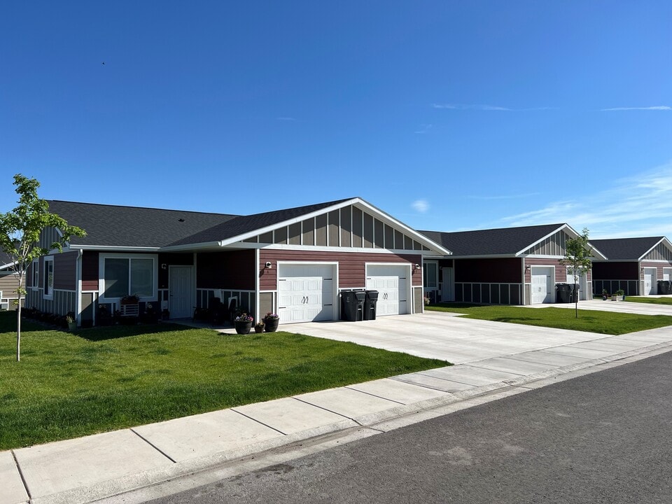 Queens Ann Patio Home Apartments in Helena, MT - Foto de edificio