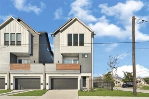 4623 Cochran St in Houston, TX - Building Photo