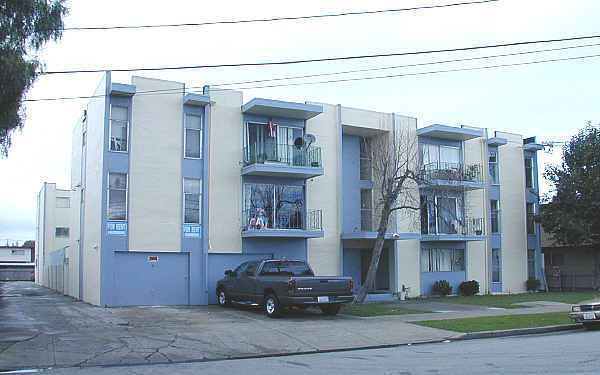 450 Vera Ave in Redwood City, CA - Foto de edificio - Building Photo