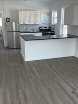 74 Colborne St W in Kawartha Lakes, ON - Building Photo