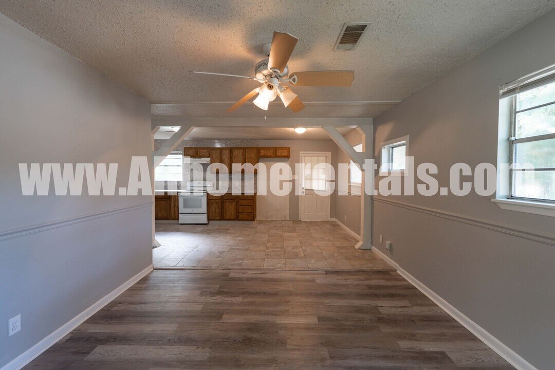 908 Greenlea Dr in North Little Rock, AR - Building Photo