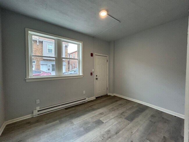 1671 Orthodox St in Philadelphia, PA - Building Photo - Building Photo